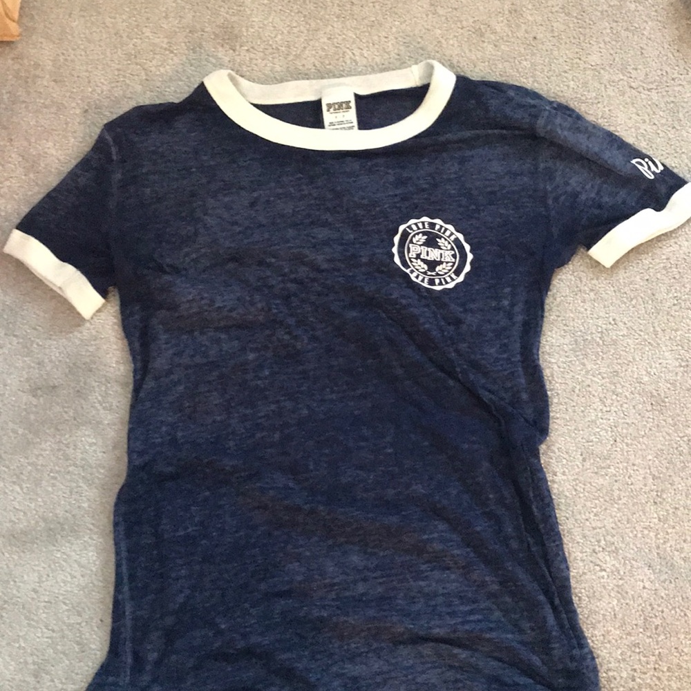 VS Pink t-shirt, great condition. ONLY WORN ONCE